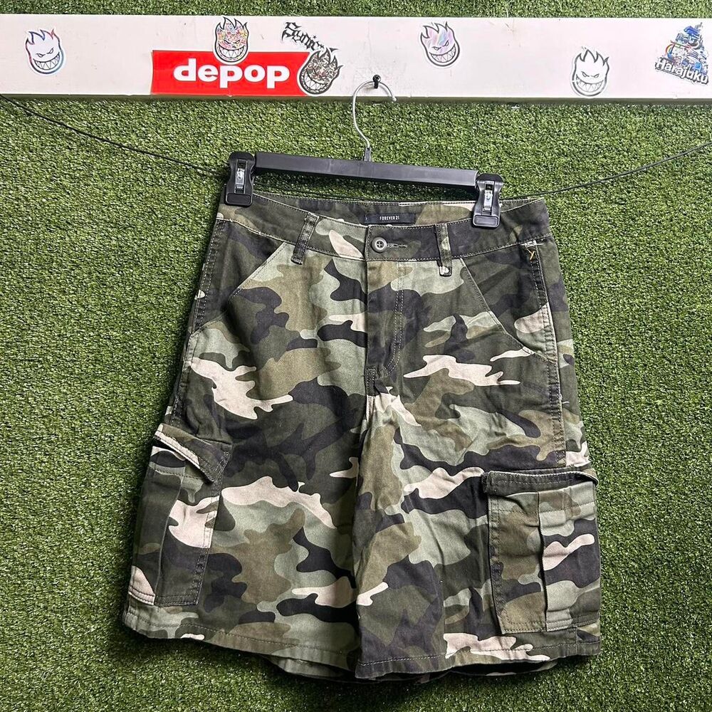 Forever-21 Men's Green and Khaki Shorts